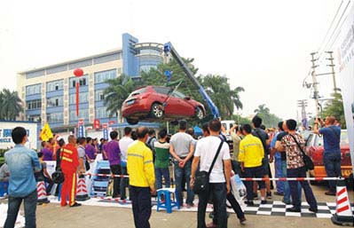 中国レッカー車操作技術大会2014-2