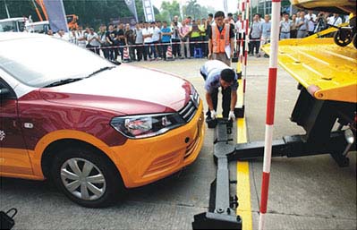 中国レッカー車操作技術大会2015-4